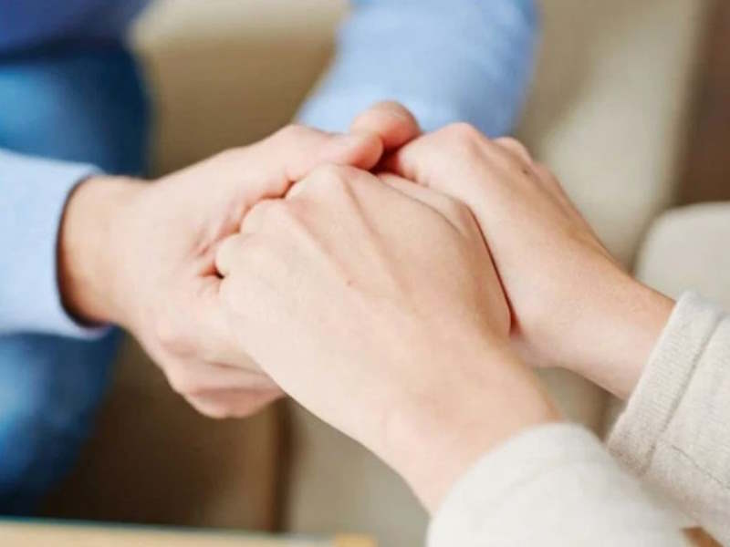 Уряд розширює доступ до психосоціальної допомоги