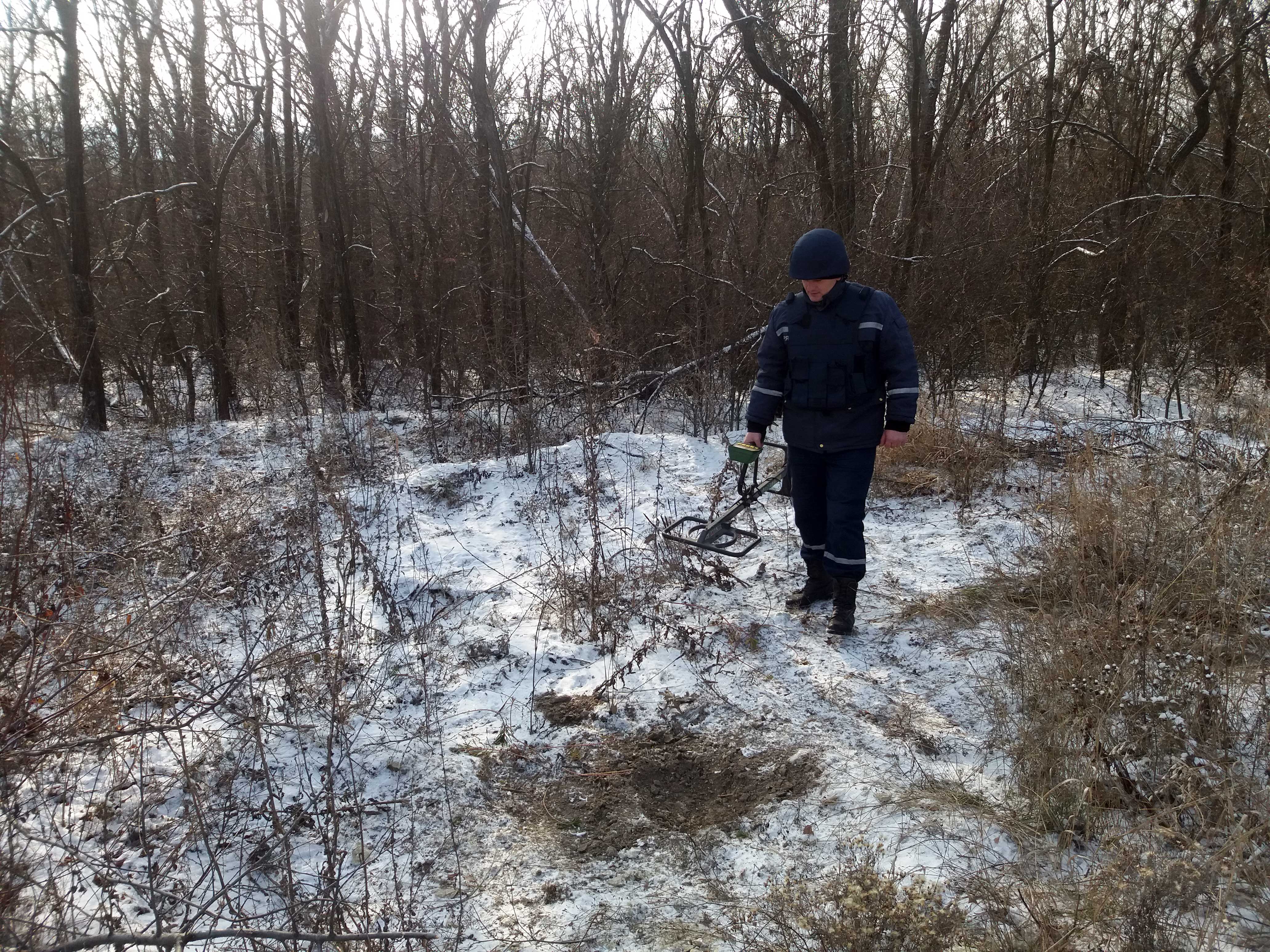 В Луганській області продовжуються роботи з розмінування місцевості