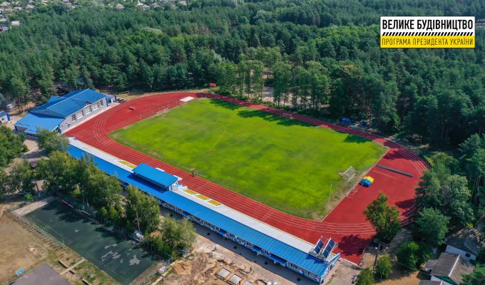 Велике будівництво на Луганщині: Фотозвіт з реконструйованого обласного спортивного комплексу "Олімп" у Кремінній