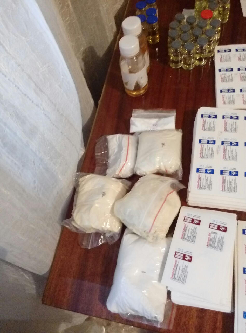 На Луганщині СБУ ліквідувала канал контрабанди до України заборонених стероїдних препаратів