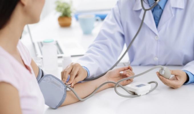 Медичну допомогу отримують всі: пацієнти з деклараціями та без