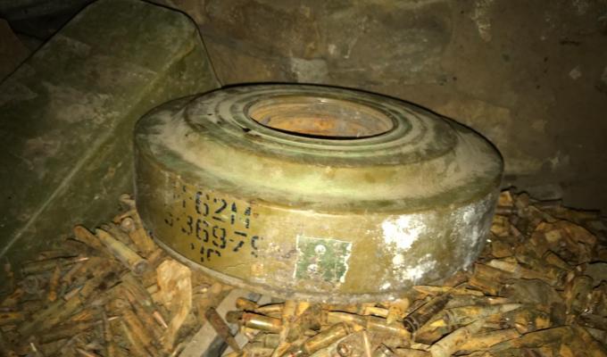 У районі проведення ООС СБУ виявила чергові схованки бойовиків із військовими засобами ураження