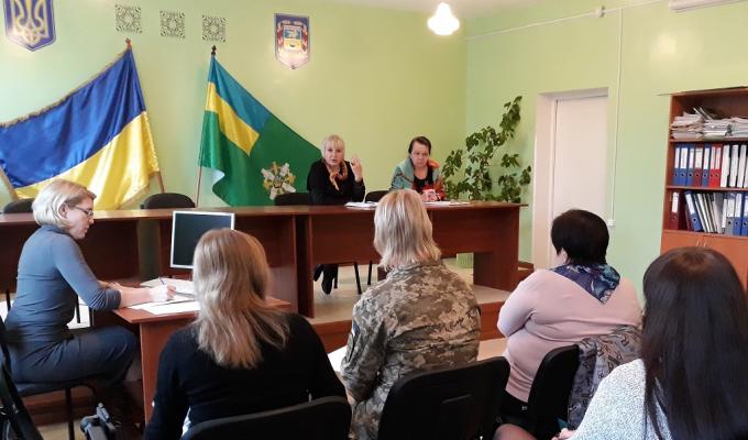 Пенсійний фонд Луганщини провів «гарячі лінії» та персональні консультації  