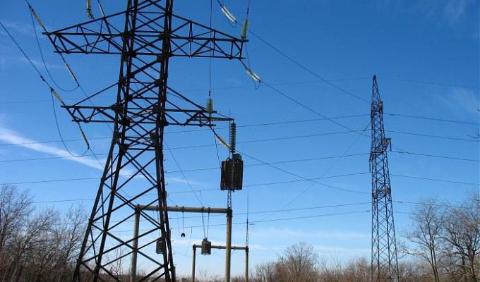 До кінця року в Новоайдарському районі з'явиться шестикілометрова лінія енергопостачання