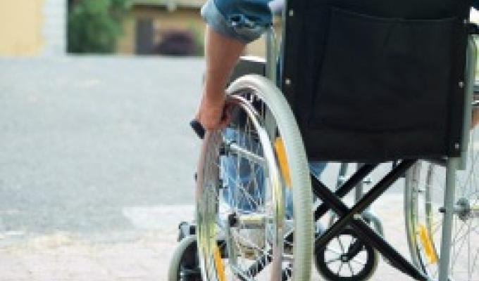 Запропоновано позбавляти сертифікатів проектантів і експертні організації за порушення норм доступності для людей з інвалідністю