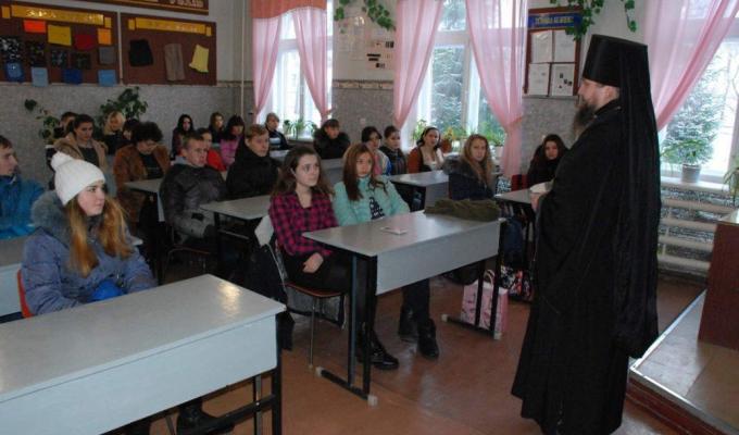 У навчальних закладах Луганщини провели заходи з нагоди Року Реформації