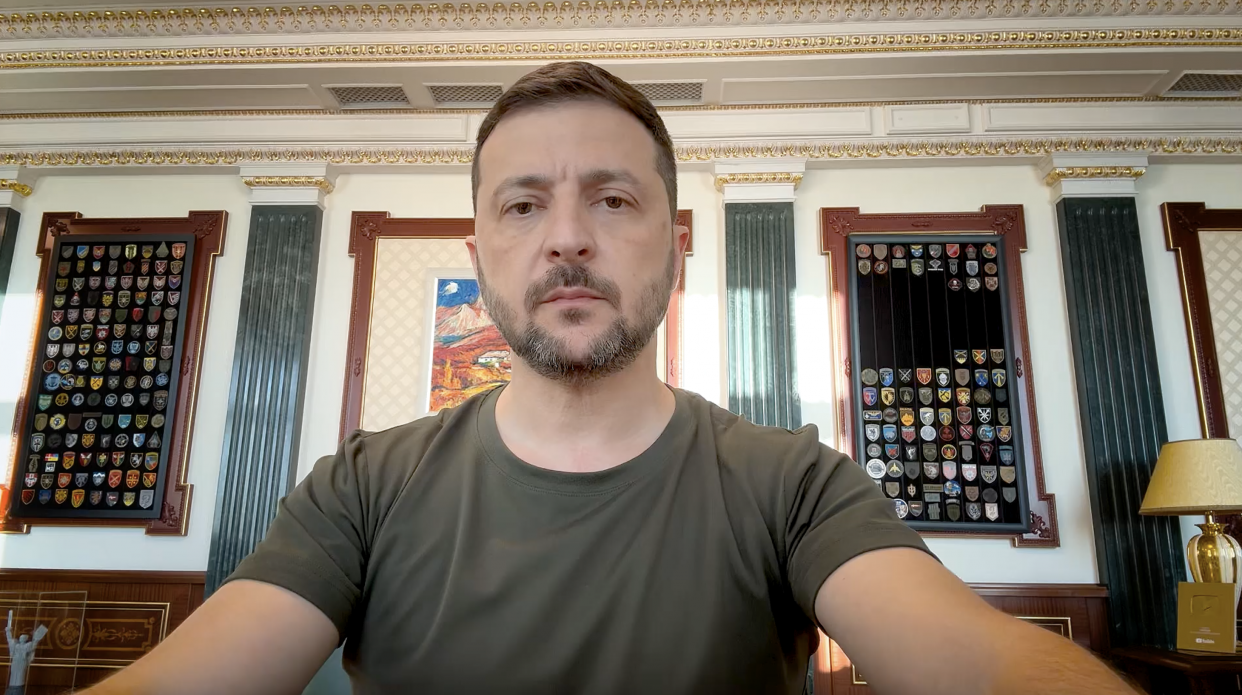 Немає жодної ознаки, що росіяни отримали сигнали готуватися до післявоєнної ситуації – звернення Президента