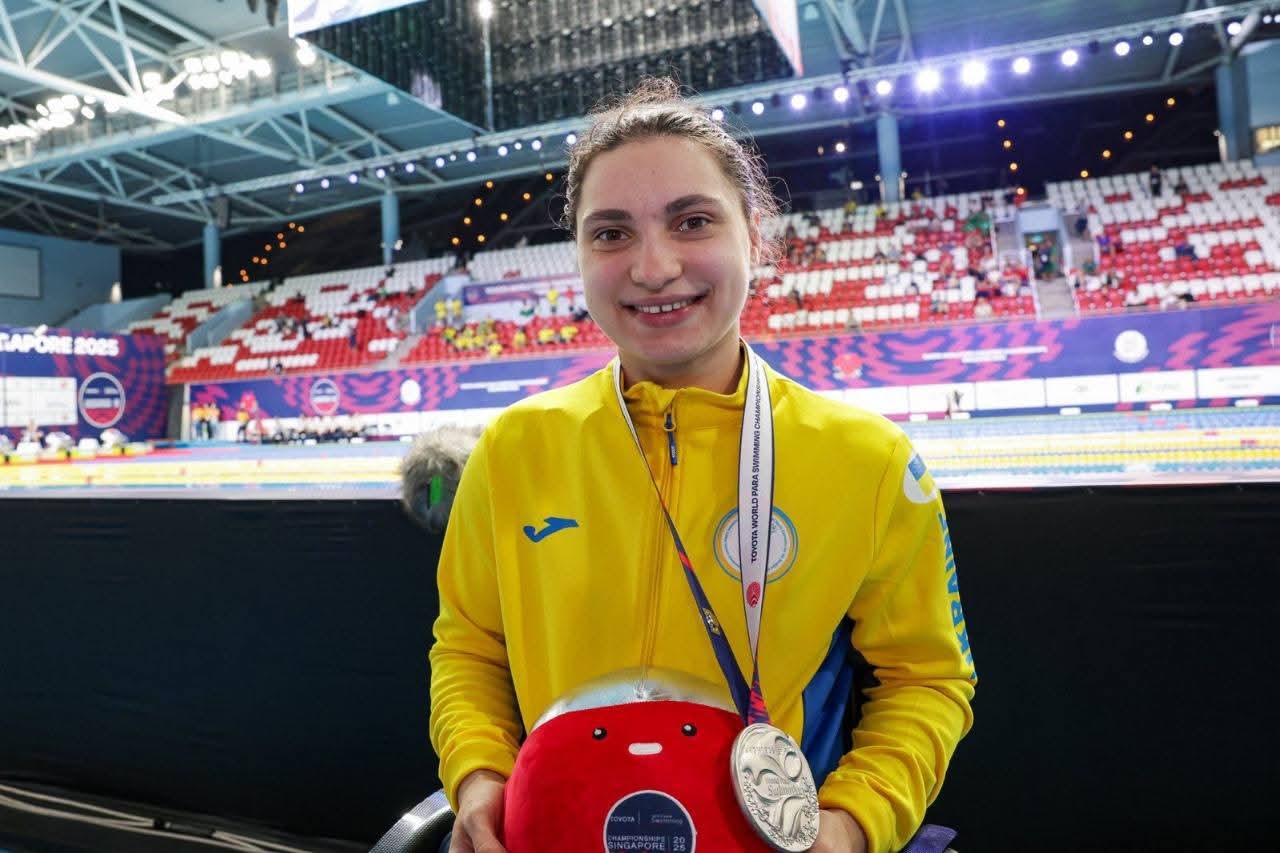 Срібну нагороду здобула представниця Луганщини на чемпіонаті світу з параплавання