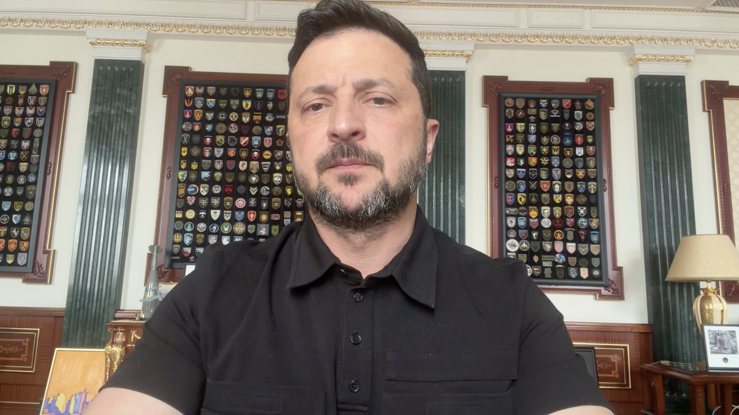 Саме на балістику Росія робить ставку, і завдяки балістиці Путін досі продовжує вірити у свою війну – звернення Президента