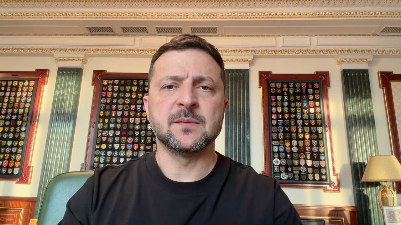 Знаємо від розвідок та партнерів, що росіяни приготували ракети для нового масованого удару по Україні – звернення Президента