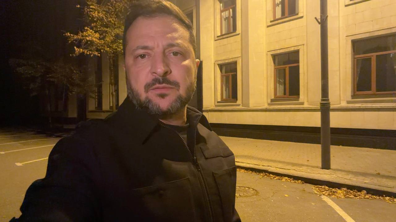 Є оновлена інформація від розвідки про підготовку росіянами масованого удару – звернення Президента