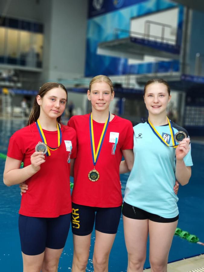 Золото, срібло та бронзу вибороли луганчани на чемпіонаті країни зі стрибків у воду