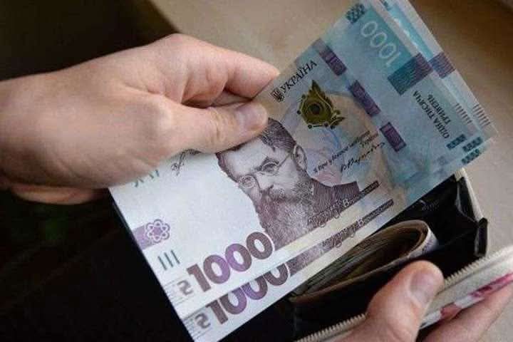 До 10 000 грн при працевлаштуванні та до 8 000 грн на переїзд: Красноріченська громада покриває витрати переселенців