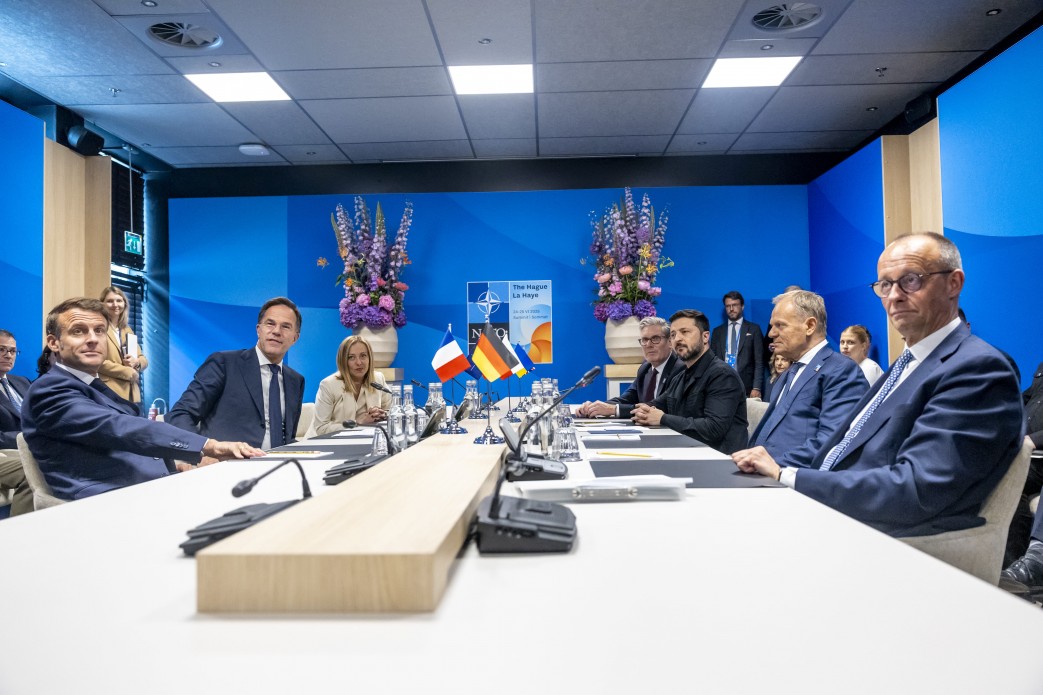 Володимир Зеленський провів зустріч із лідерами Німеччини, Франції, Великої Британії, Італії, Польщі та Генсеком НАТО