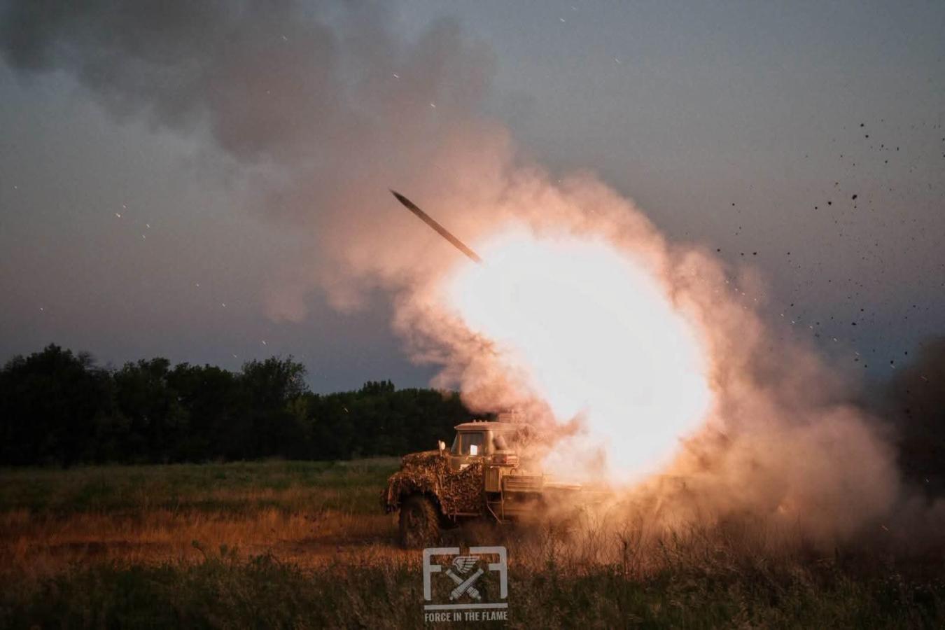 Не обіцяють навіть заради виборів - мобільний зв'язок у Сіверськодонецьку окупанти не увімкнуть, у школах "лнр" скорочують години вивчення іноземної мови на користь духовно-моральної культури рф, із мінометів та артилерії вели росіяни обстріл на Луганщині