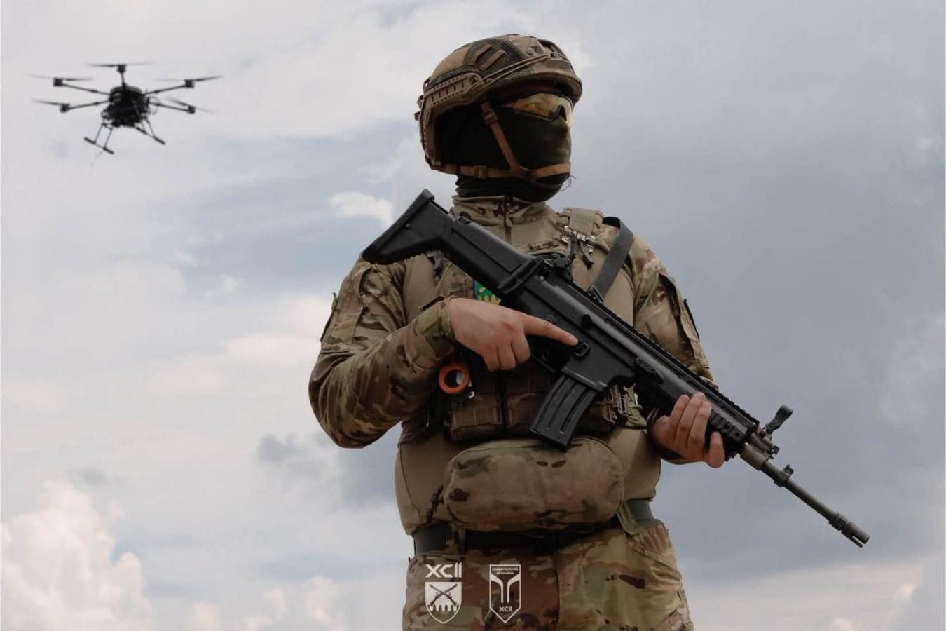 У Лисичанську відмовляють у встановленні стаціонарного телефону - мобільний зв'язок вимкнено, у Рубіжному теж продовжують "віджимати" житло, біля Греківки точилися бойові дії