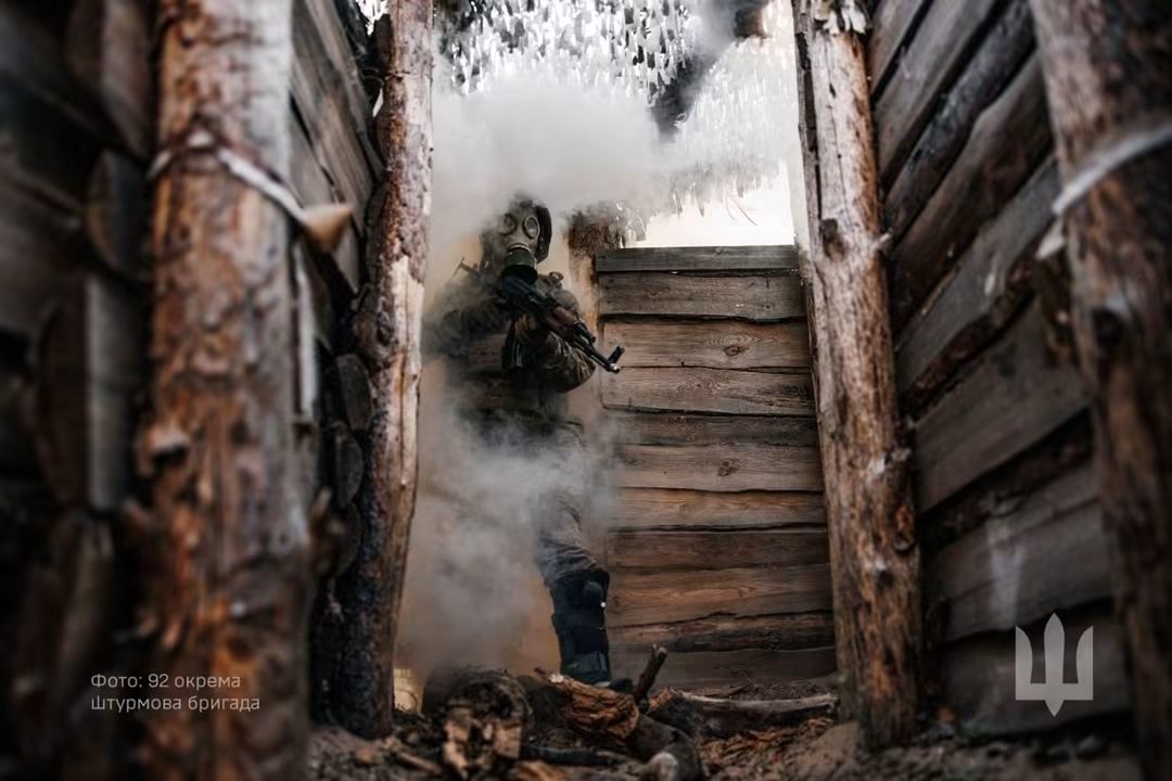 Задля безпеки" - дострокове голосування в окупованих у 2022 році містах та селах Луганщини росіяни проводили 18 днів замість трьох, не можуть стабілізувати напругу - більшість об'єктів водопостачання в "лнр" знеструмлено, на території нашої області ворог активно застосовує fpv-дрони