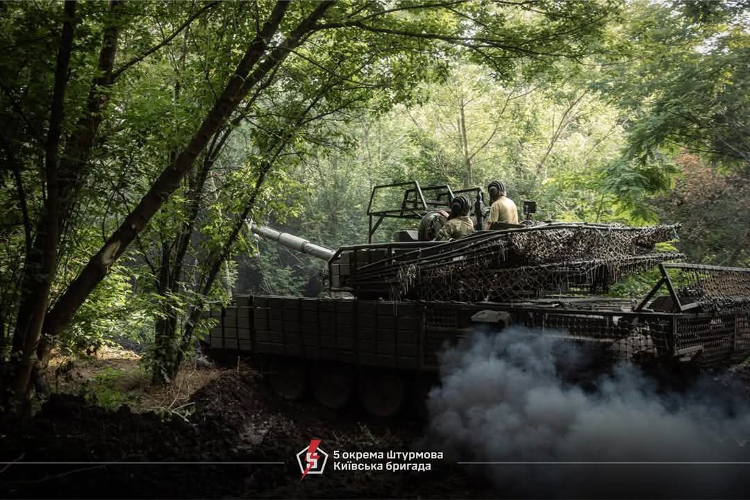 Одна з причин знеструмлень - підприємство водопостачання в Луганську заборгувало майже 12 мільйонів рублів за електрику, енергосистему в "лнр" росіяни перевели в аварійний режим, 45 скидів з безпілотників здійснив ворог на Луганщині