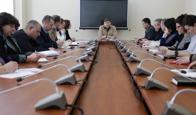 Відбулася нарада з питань відбудови зруйнованої та пошкодженої інфраструктури населених пунктів Луганської області Відбулася нарада з питань відбудови зруйнованої та пошкодженої інфраструктури населених пунктів Луганської області