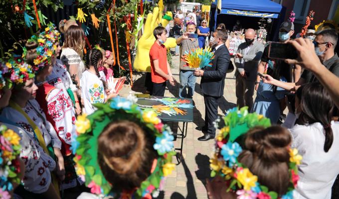 Дитячі мрії мають здатність збуватися! Зроблю все, щоб вони здійснилися, – діти передали Сергію Гайдаю побажання щодо подальшого розвитку України та Луганщини