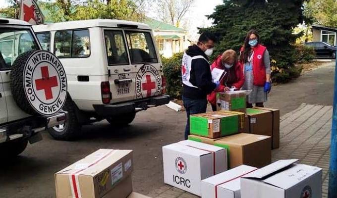 Попаснянські районні заклади охорони здоров’я отримали гуманітарну допомогу 