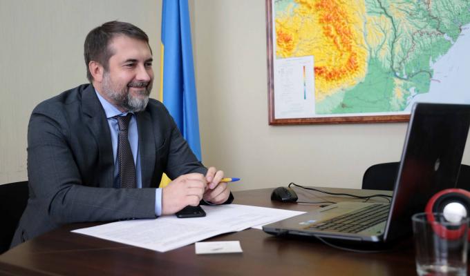 Про реінтеграцію окупованих територій, покращення життя на прифронтовій території та залучення інвестицій розповів журналістам телеканалу «Дом» Сергій Гайдай