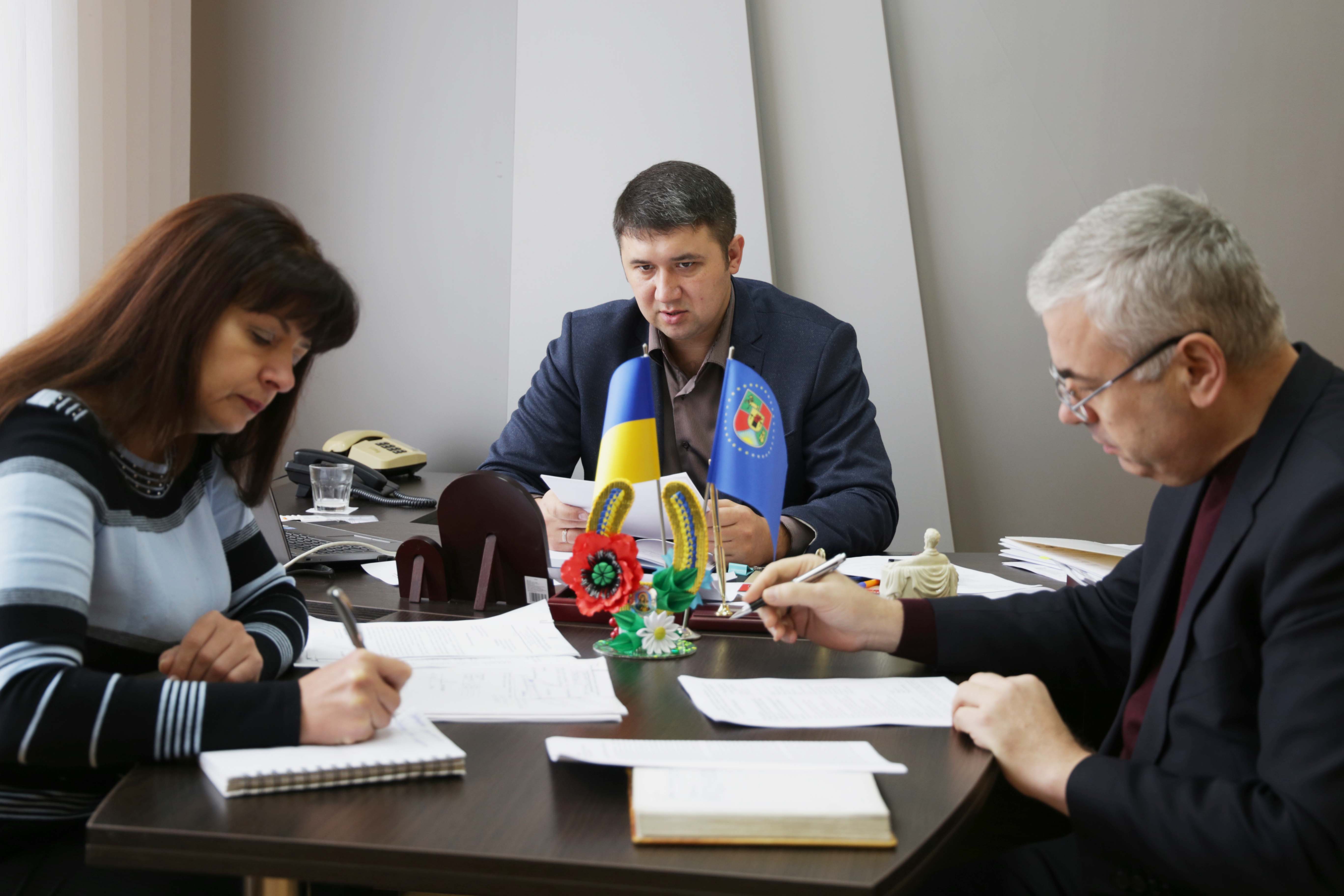 Державна цільова програма з відновлення та розбудови миру в східних регіонах України повинна допомогти Луганщині