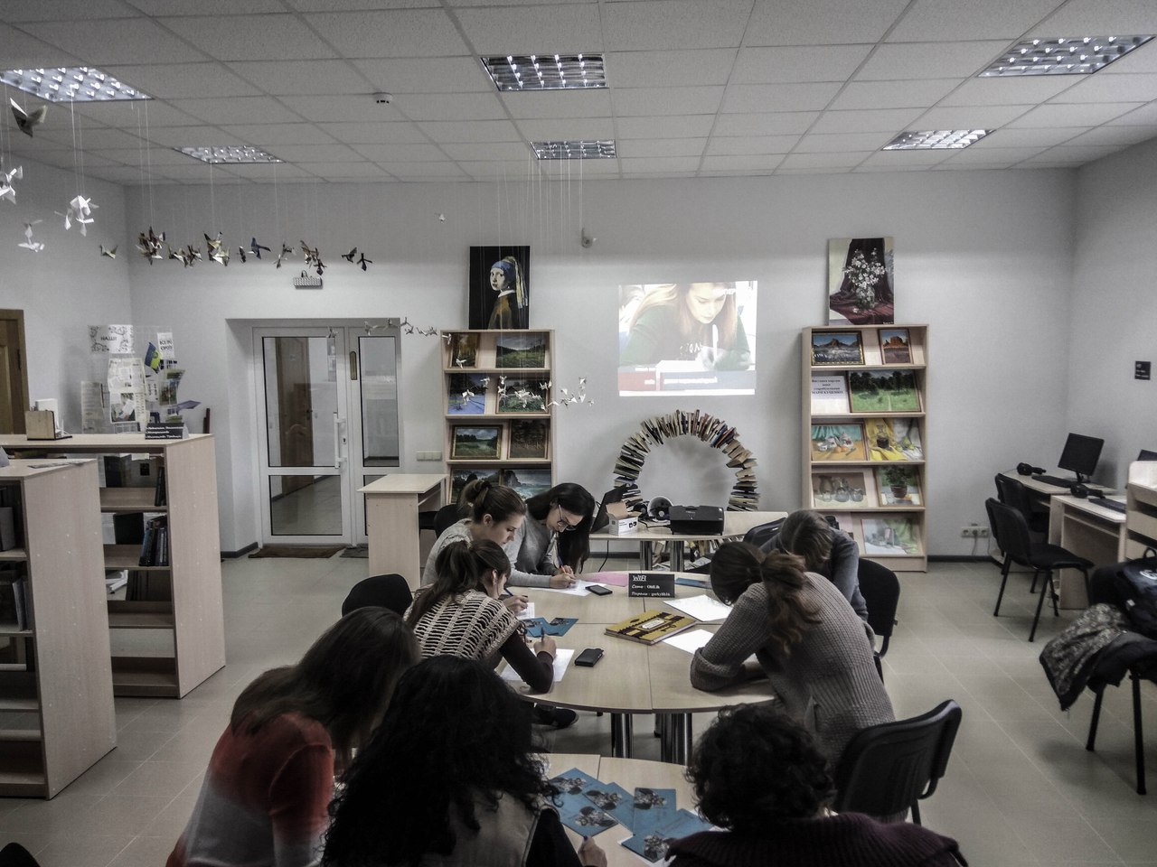 В обласній бібліотеці імені О.М. Горького відбулися заходи, присвячені Дню української писемності та мови 