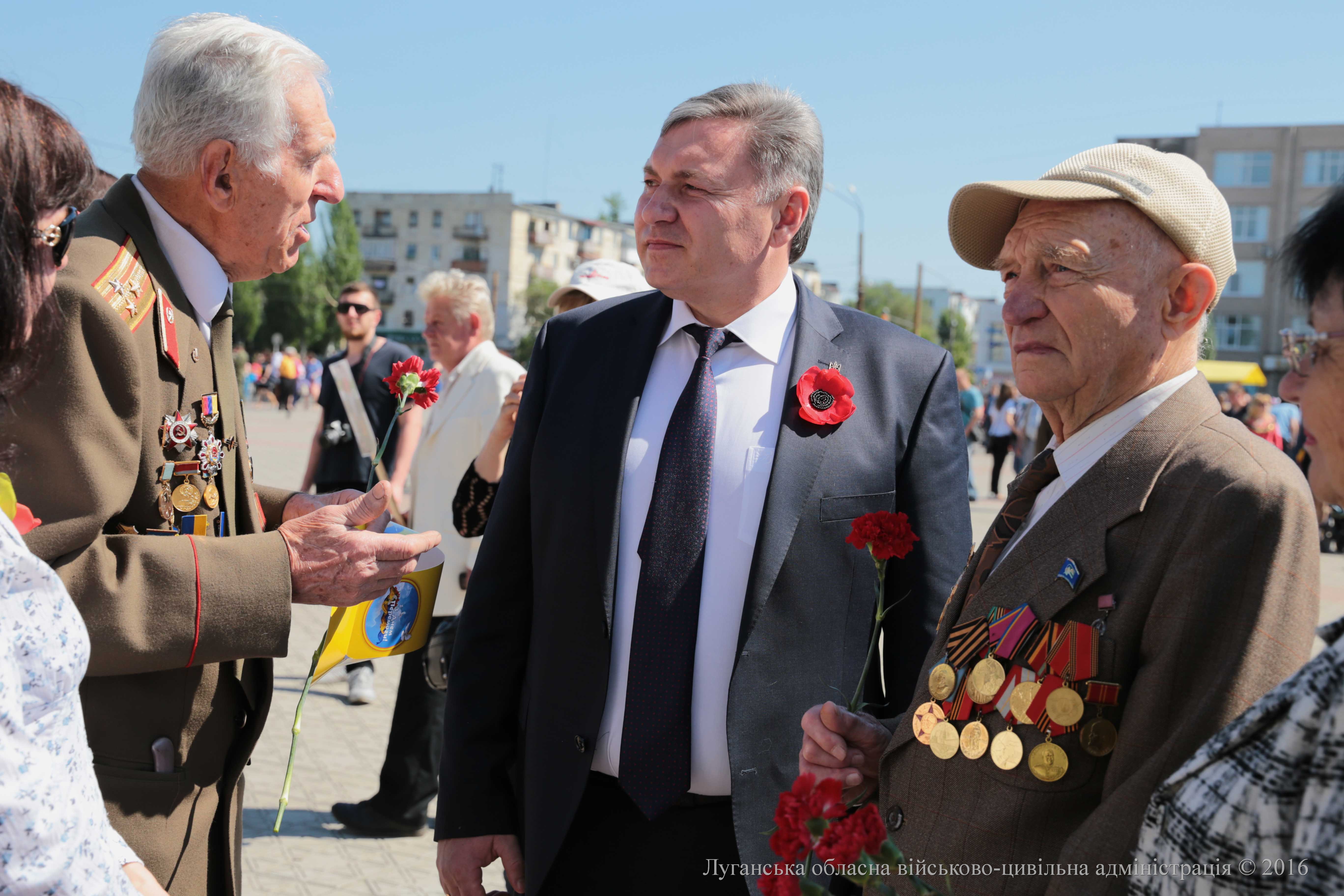  Привітання голови Луганської обласної державної адміністрації — керівника обласної військово-цивільної адміністрації Юрія Гарбуза з 71-ю річницею завершення Другої світової війні та 73-ю річницею визволення Луганської області від фашистських загарбників!