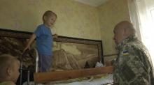Багатодітній родині з с.Артема, в якої бойовики артилерійським обстрілом зруйнували хату, купили інше житло