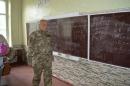 У Кримське, одне з найбільш постраждалих від бойових дій сіл на Луганщині, уже повернулася майже половина селян