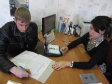 На Старобільщині безробітних громадян залучають до тимчасових робіт із оформлення житлових субсидій