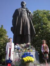 До річниці перепоховання в Україні Тараса Шевченка