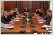 Эдуард Лозовский поручил провести в Луганске образцовую сельскохозяйственную ярмарку с низкими ценами и без перекупщиков