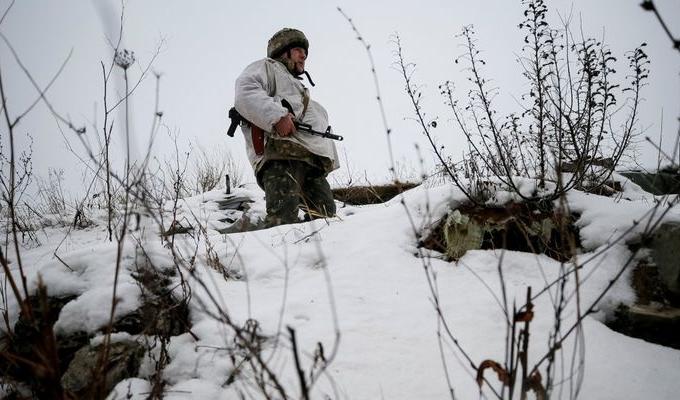 Новини АТО: на Луганщині не припиняються ворожі обстріли