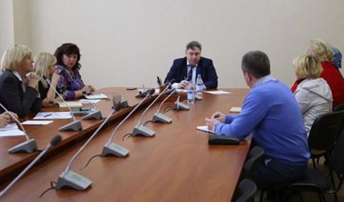 До Луганської обласної державної адміністрації у 2016 році звернулися 2830 громадян 