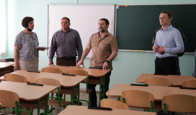 «Велике будівництво» для маленьких троїчан