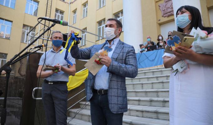 Цього року - термомодернізація, у наступному – капітальний ремонт приміщень:  Сергій Гайдай відкрив школи-учасниці проєкту «Велике будівництво» 