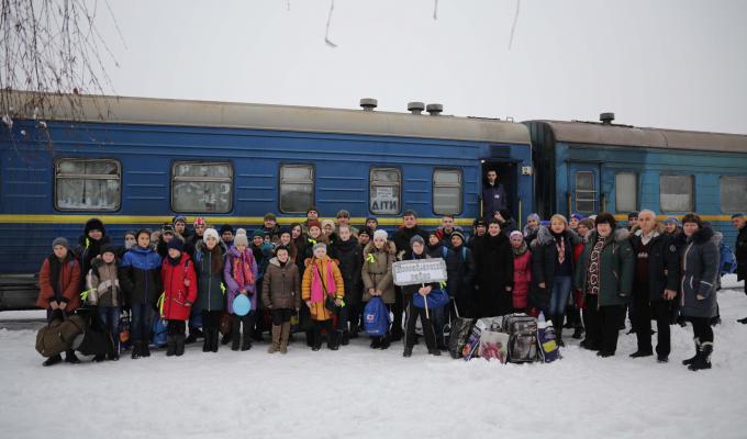 250 дітей Луганщини повернулися з подорожі по різних містах України