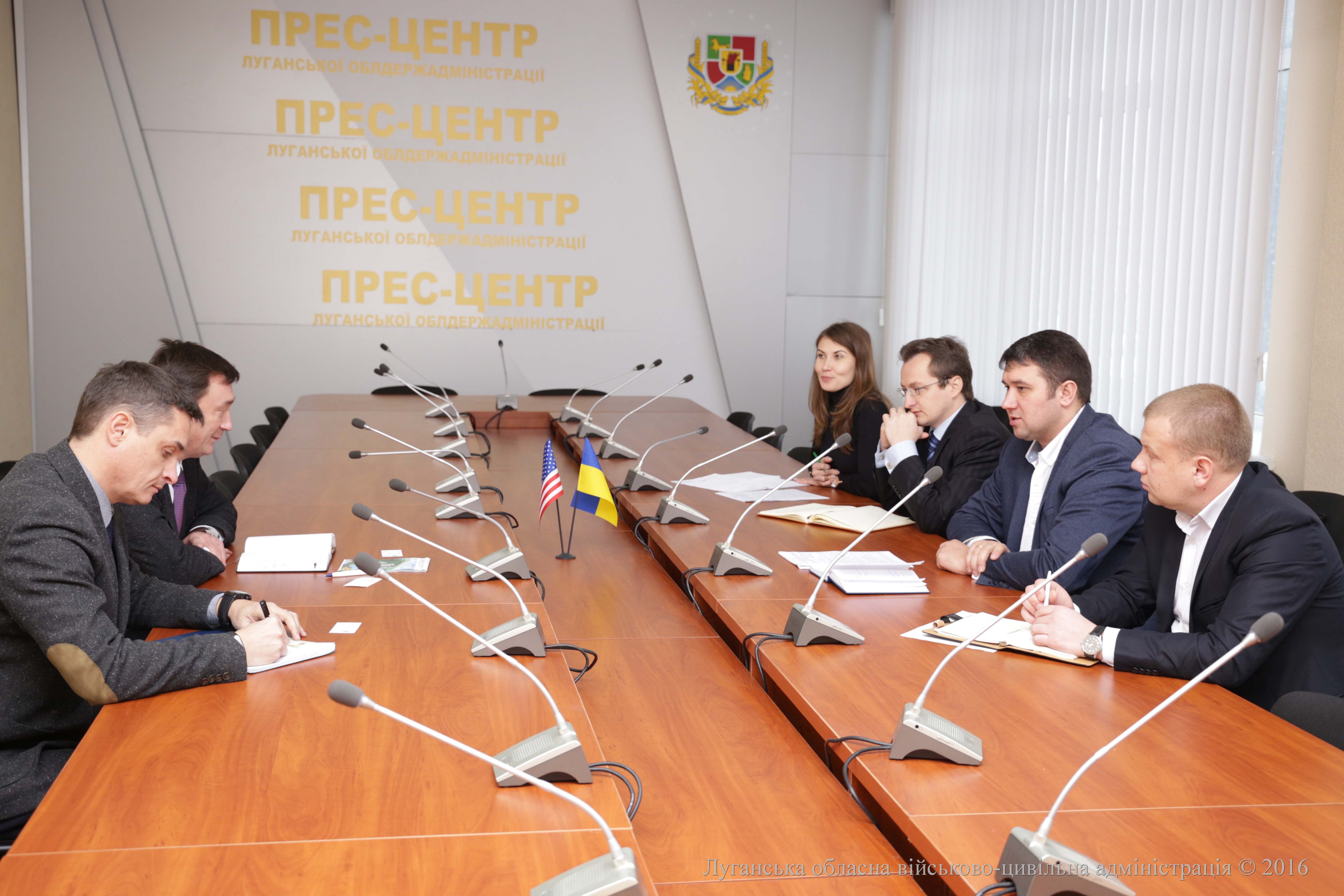 Керівництво облдержадміністрації зустрілося з представниками Проекту USAID «Муніципальна енергетична реформа в Україні»