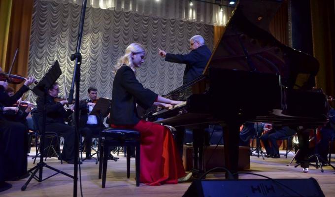 Мистецький простір Луганщини: від відродження до становлення