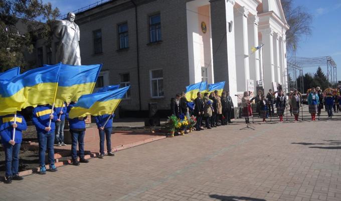 На Старобільщині відзначили 203-ю річницю з дня народження Тараса Шевченка