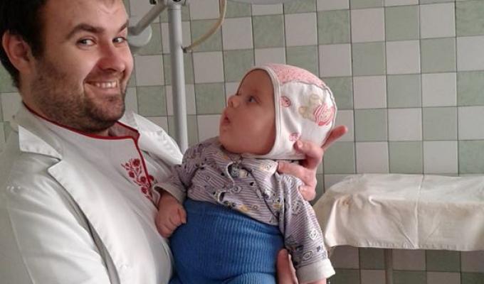 Лікарі Луганщини застосовують новітні технології для допомоги маленьким пацієнтам