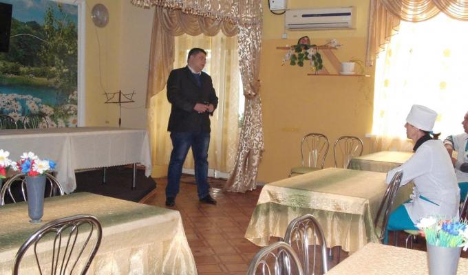 У Старобільському обласному психоневрологічному інтернаті підвищують кваліфікацію старших медичних сестер