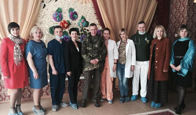 Лікарі-добровольці мобільного шпиталю оглянули дітей Попаснянського району