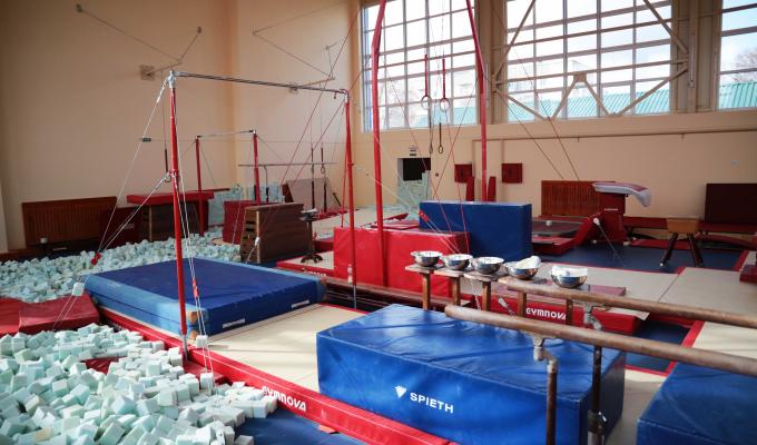 Зал спортивної гімнастики Луганського обласного фізкультурного центру «Олімп» – перший в Україні побудований з «нуля» за роки незалежності