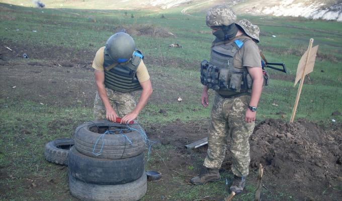 В ОТУ «Луганськ» сапери проходять вишкіл