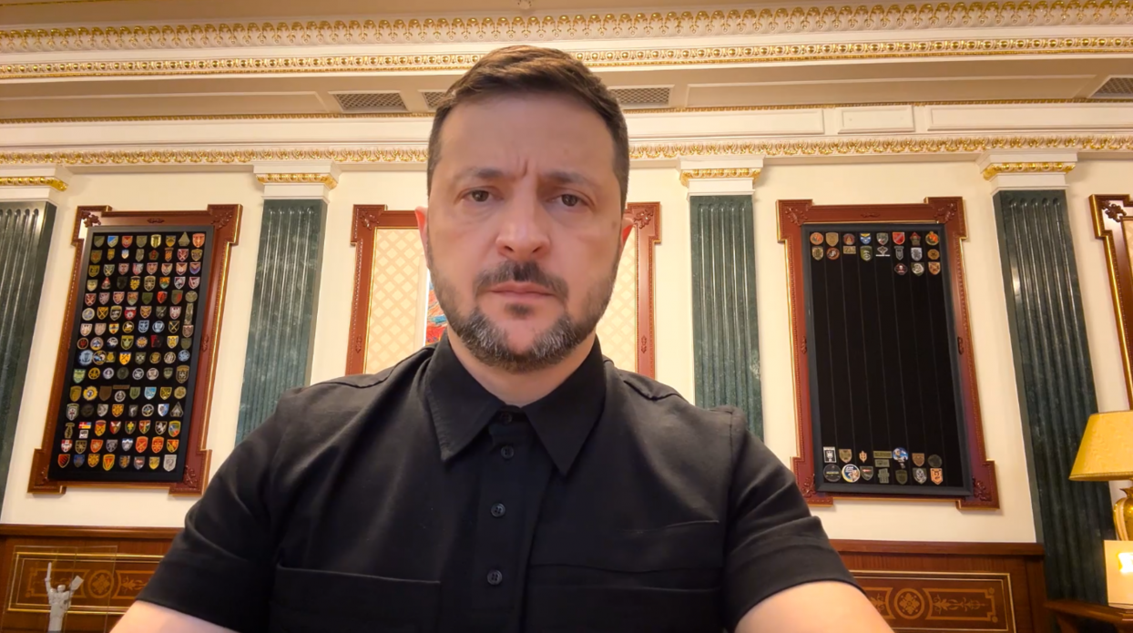 Росія вкладається в безпілотну складову та планує збільшувати кількість дронів в ударах по нашій державі, ми готуємо нашу протидію – звернення Президента