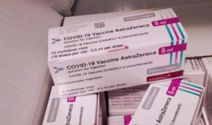 Усе про вакцини від COVID-19 в Україні: AstraZeneca