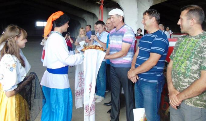 На Попаснянщині відбулось свято «Перший сніп-2017»